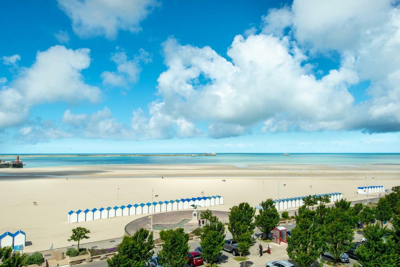 Deluxe tweepersoonskamer met balkon en uitzicht op zee